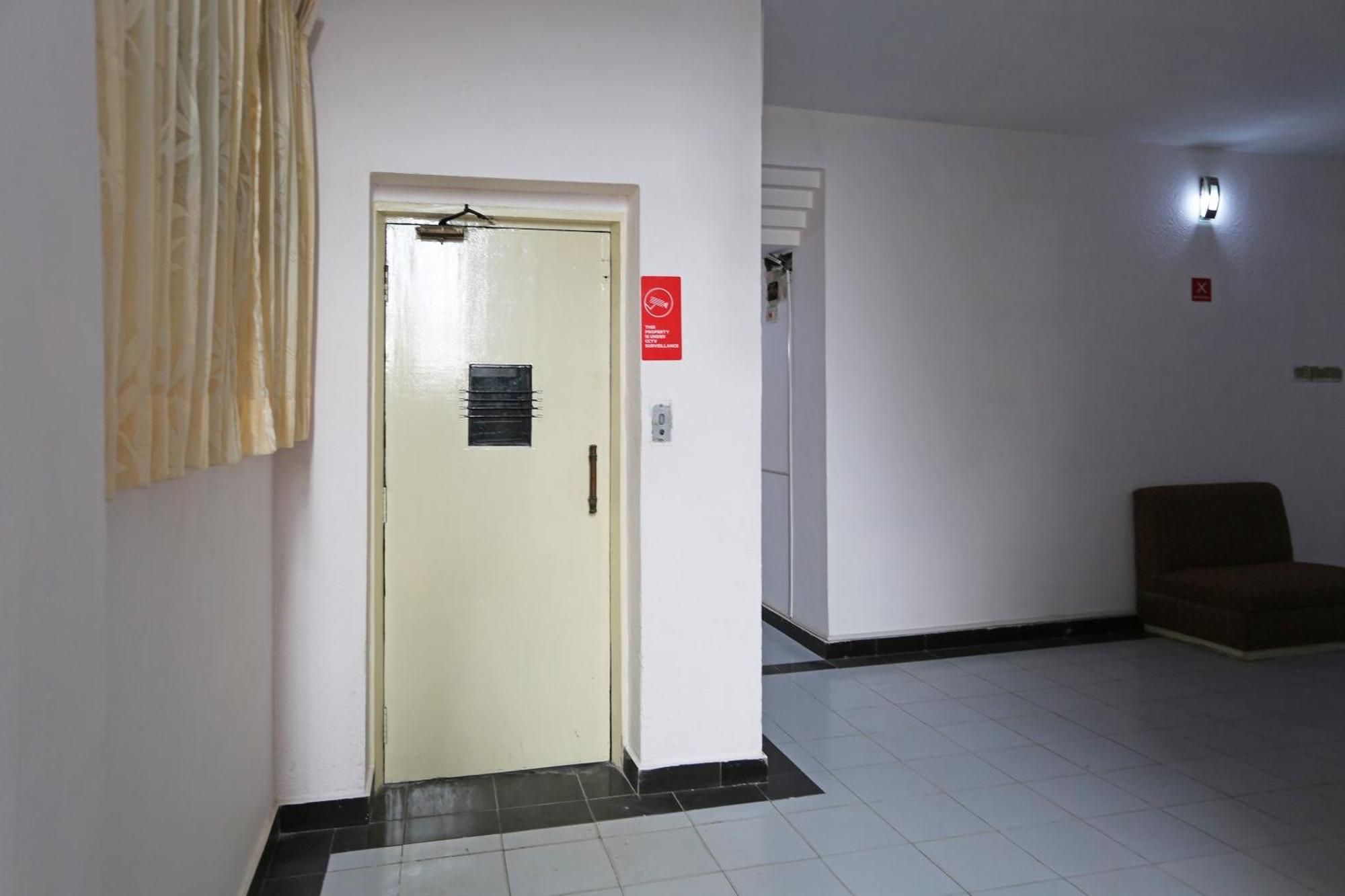 Hotel O Midtown Rāipur Exterior foto