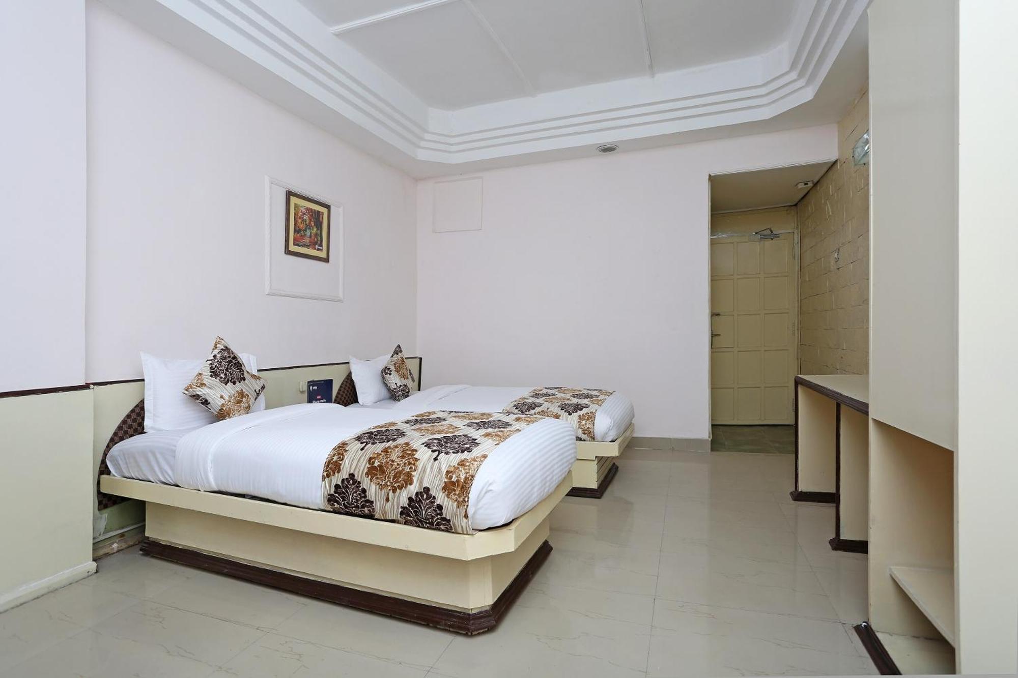 Hotel O Midtown Rāipur Exterior foto